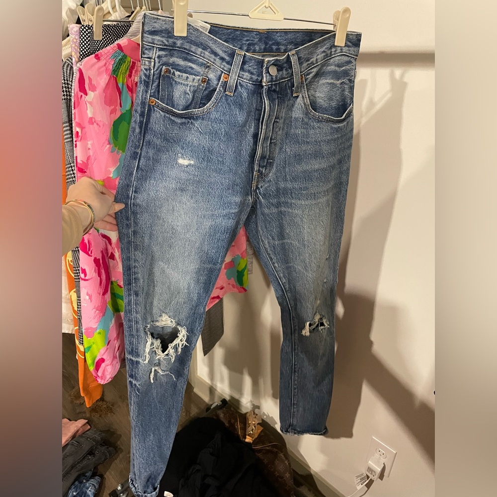 Levis 501 distressed skinny jeans